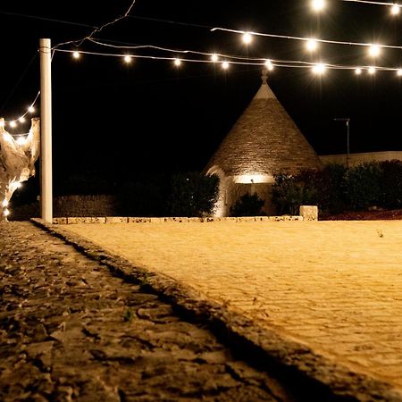 ロコロトンド Trulli Arco Anticoヴィラ エクステリア 写真