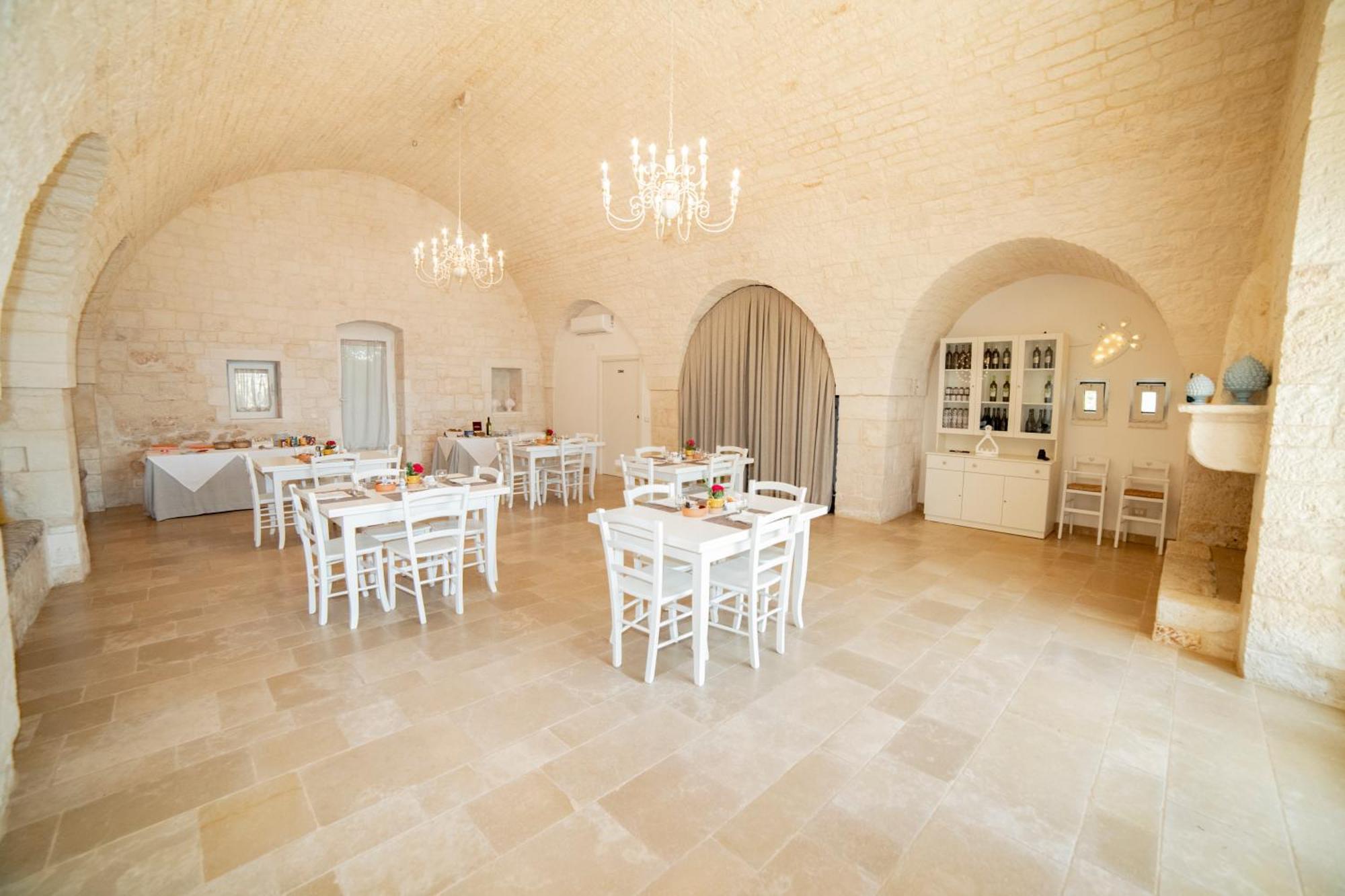 ロコロトンド Trulli Arco Anticoヴィラ エクステリア 写真