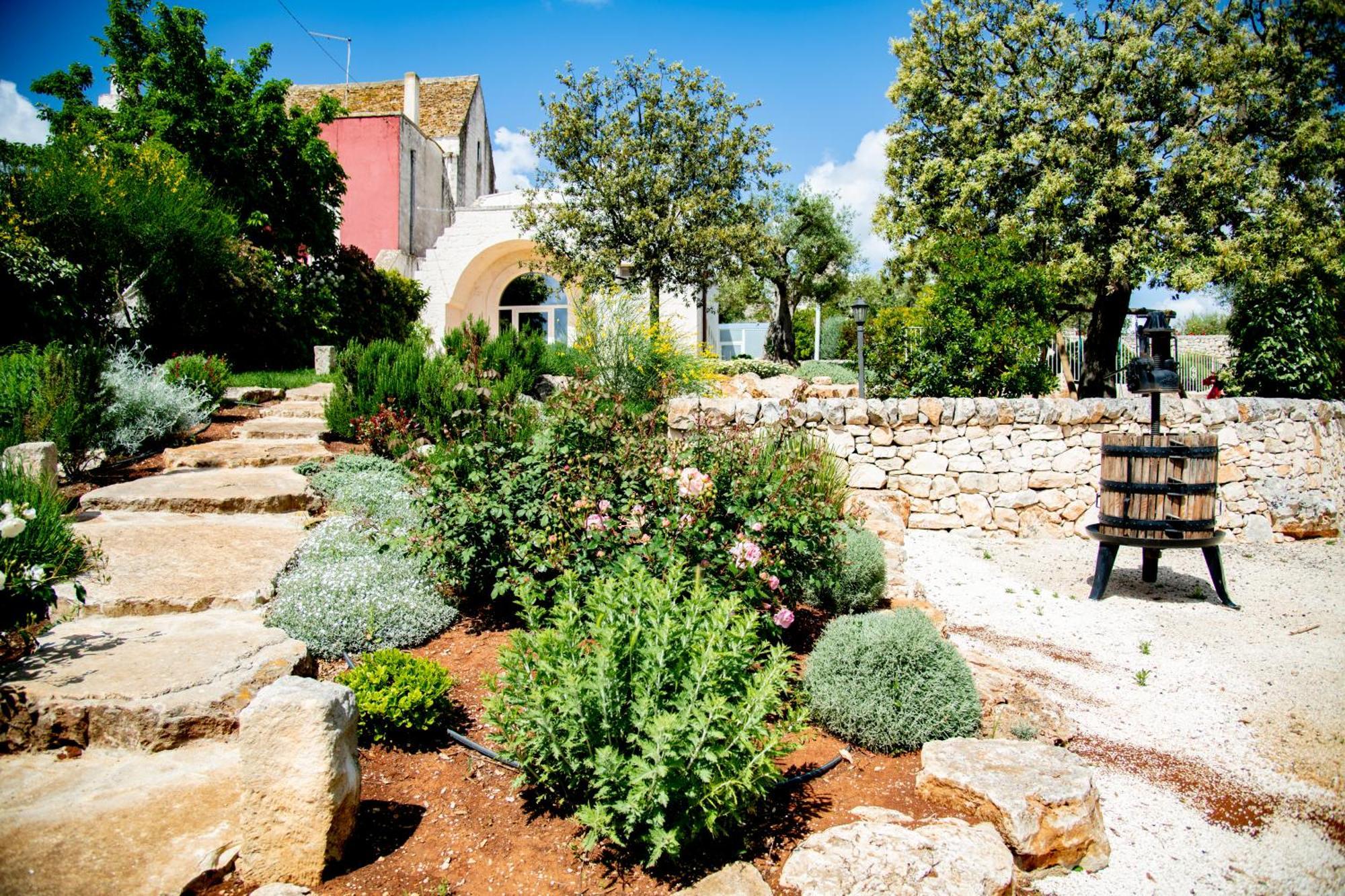 ロコロトンド Trulli Arco Anticoヴィラ エクステリア 写真