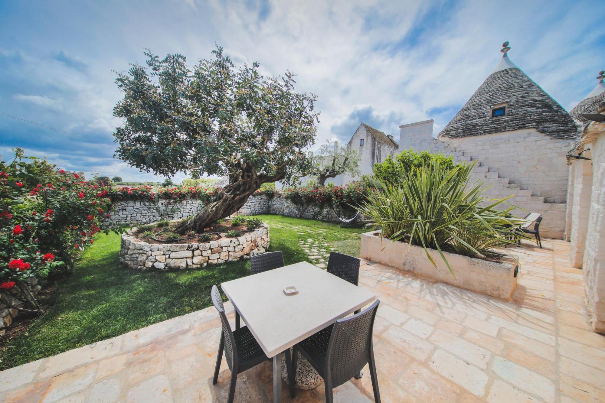 ロコロトンド Trulli Arco Anticoヴィラ エクステリア 写真