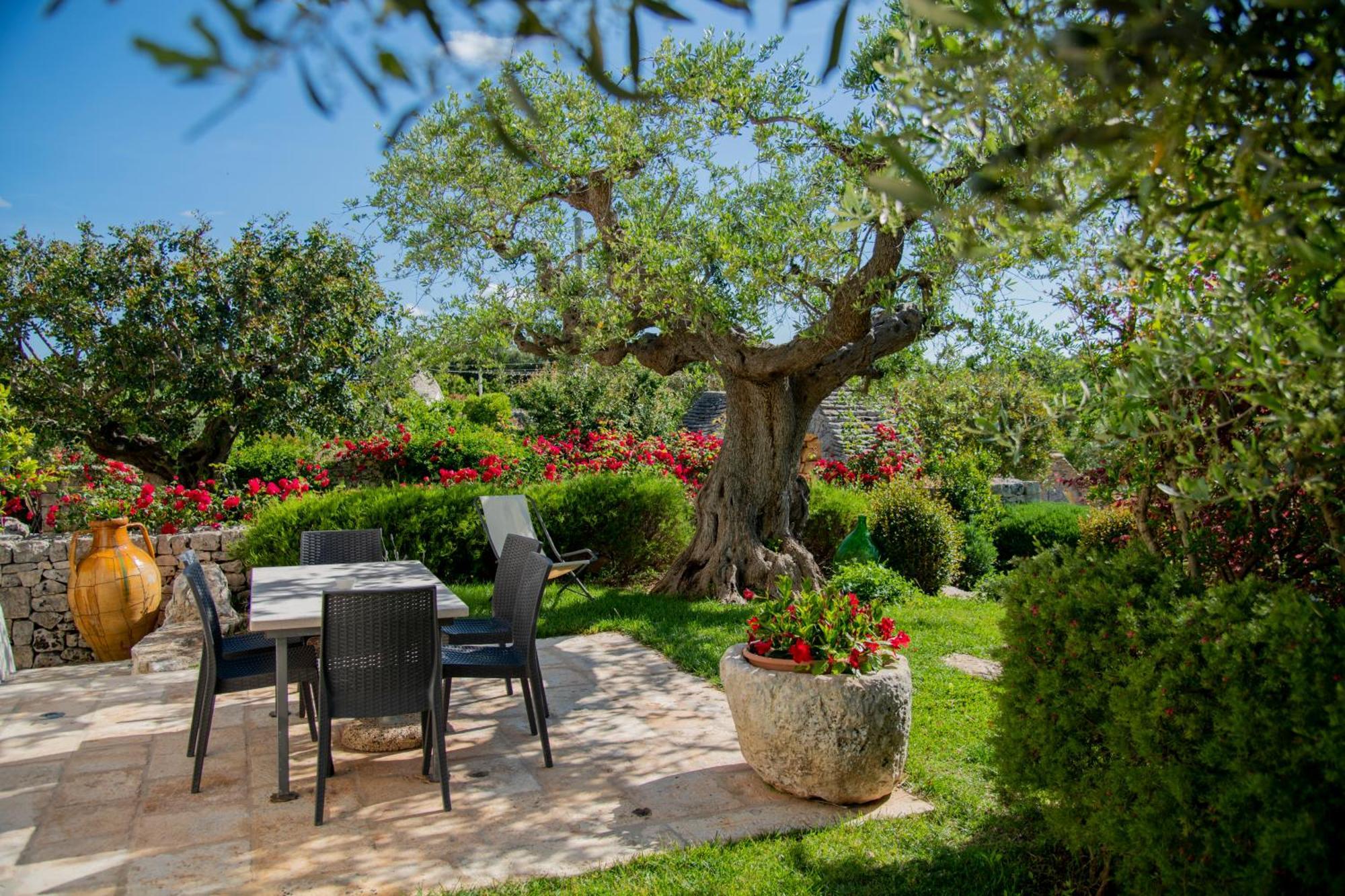 ロコロトンド Trulli Arco Anticoヴィラ エクステリア 写真